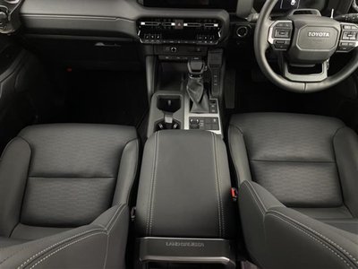 TOYOTA LAND CRUISER 250 - 3
