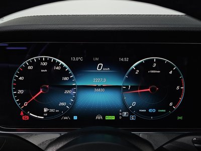 MERCEDES-BENZ E-CLASS - 8