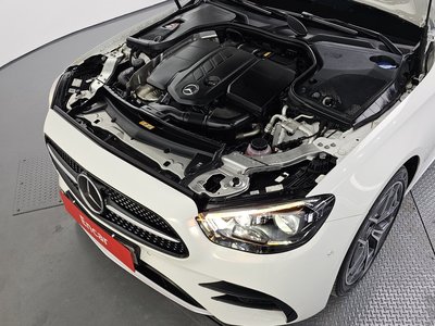 MERCEDES-BENZ E-CLASS - 7