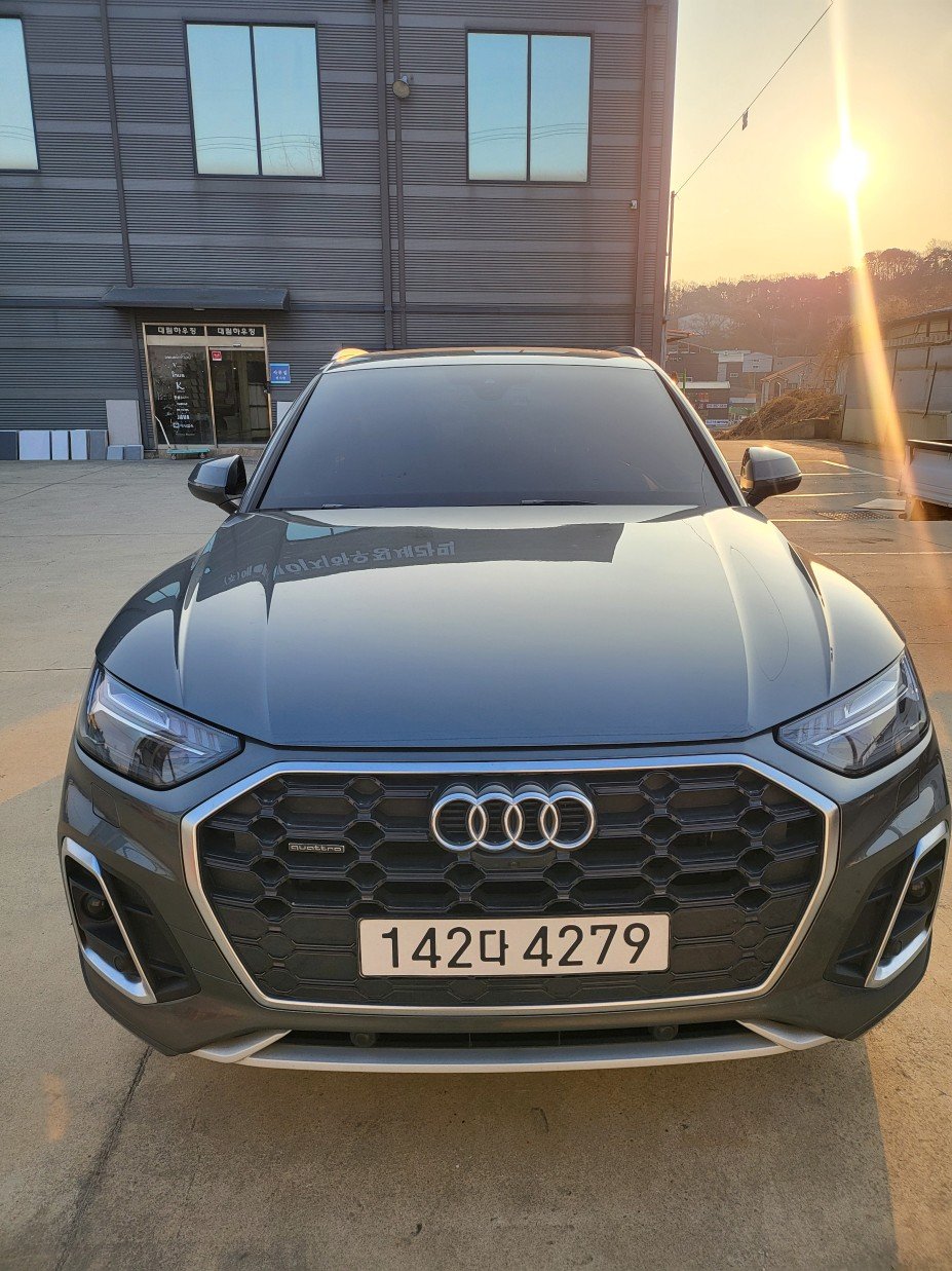 AUDI Q5 - View 1