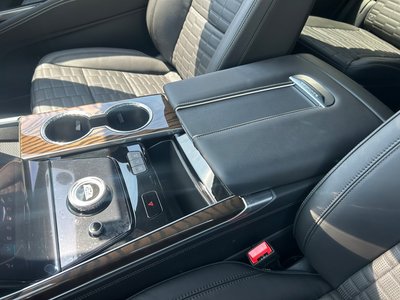 2026 Cadillac ESCALADE photo 39