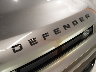 LAND ROVER DEFENDER 2022 thumbnail 32