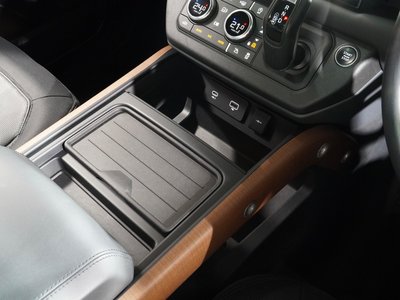 LAND ROVER DEFENDER 2022 thumbnail 46