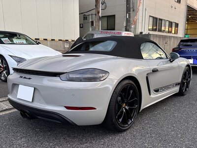 PORSCHE 718 BOXSTER - 3