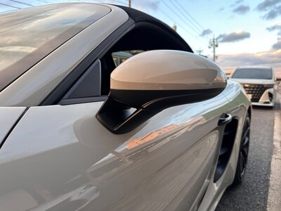 PORSCHE 718 BOXSTER - 10