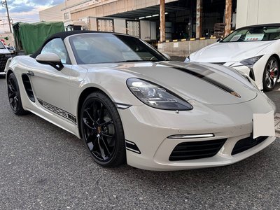 PORSCHE 718 BOXSTER - 4