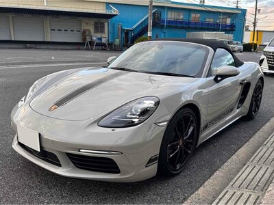 PORSCHE 718 BOXSTER