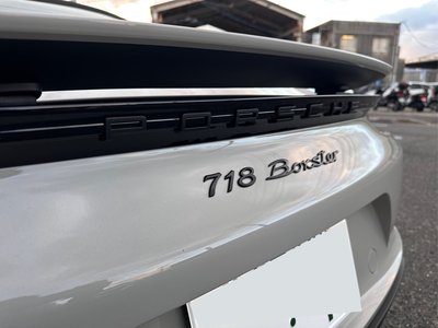 PORSCHE 718 BOXSTER - 6