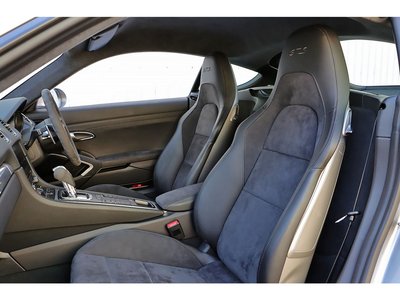 صورة 12 لـ 2018 Porsche 718