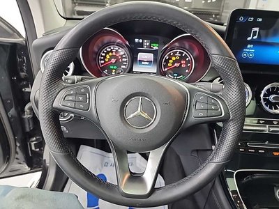 MERCEDES-BENZ GLC - 9