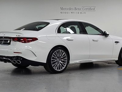 MERCEDES-BENZ E-CLASS - 5