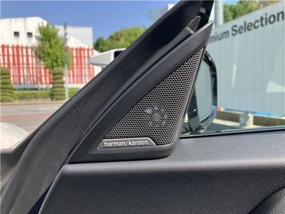 2023 BMW M2 thumbnail 40