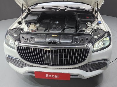MERCEDES-BENZ GLS - 7