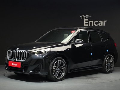 2025 BMW X1 — фото 1