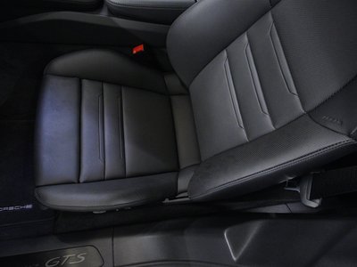 PORSCHE PANAMERA - 8