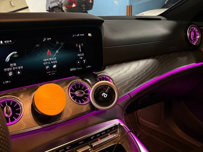 MERCEDES-BENZ GT AMG - 9