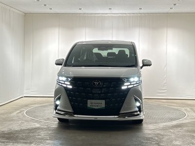 2025 Toyota ALPHARD — фото 7