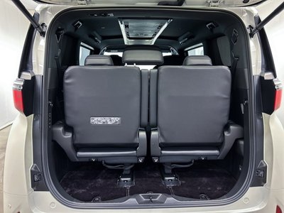 2025 Toyota ALPHARD — миниатюра 17