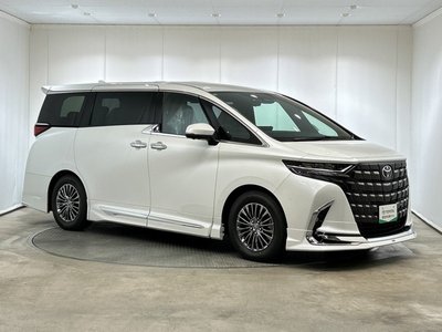 2025 Toyota ALPHARD — фото 3