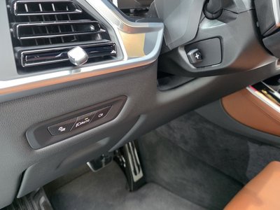 2025 BMW X5 thumbnail 24
