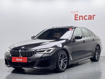 2021 BMW 5 SERIES — фото 1