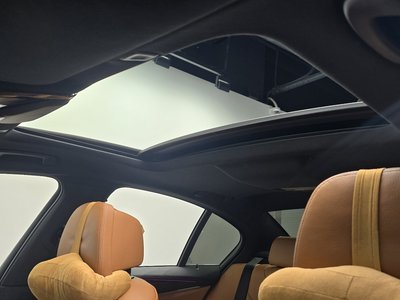 2021 BMW 5 SERIES — миниатюра 17