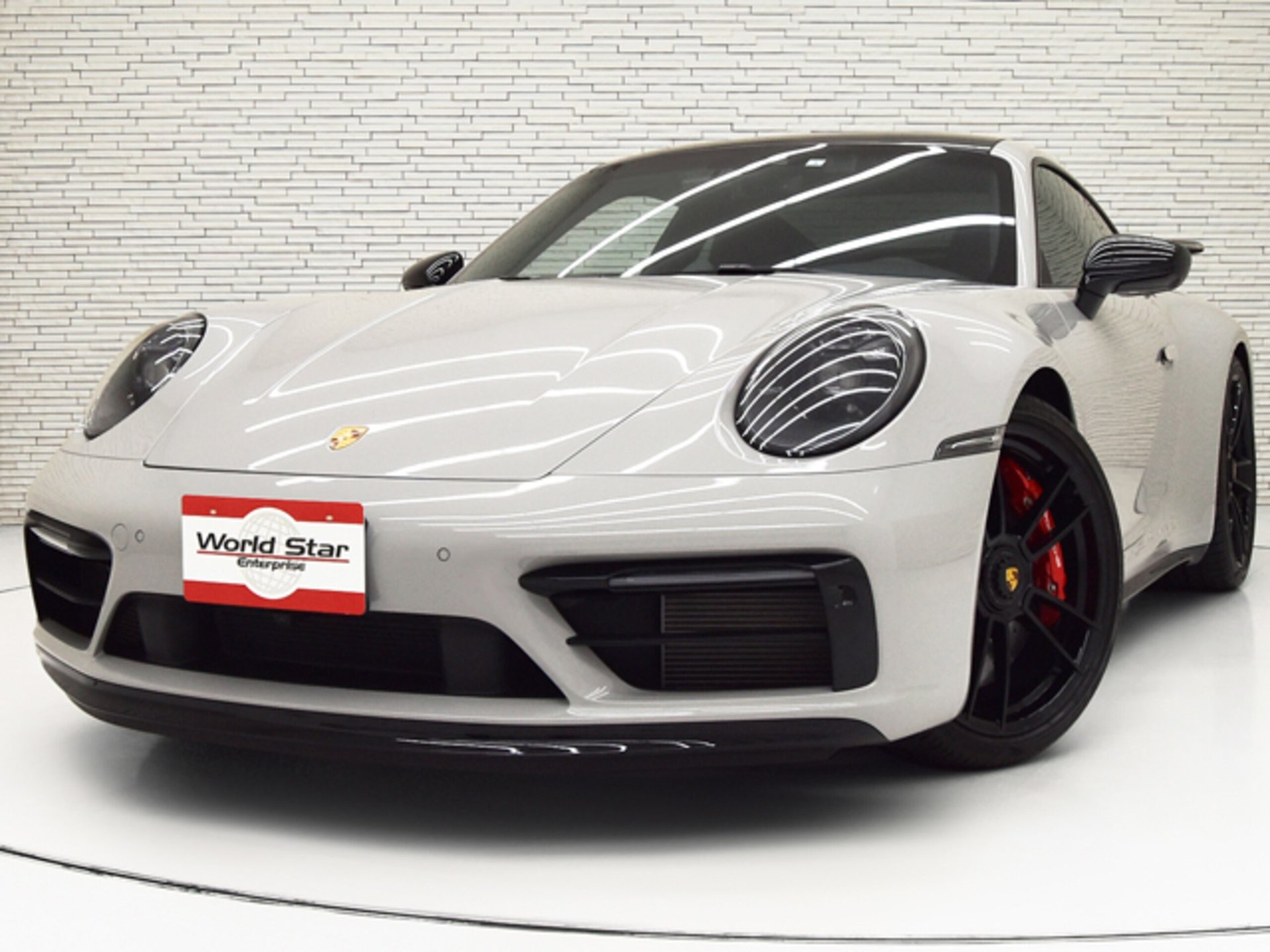 PORSCHE 911 - View 1