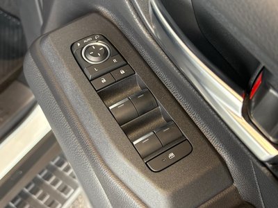 2025 Toyota LAND CRUISER 250 thumbnail 38