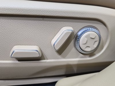 صورة مصغرة 31 لـ 2023 Genesis GV60