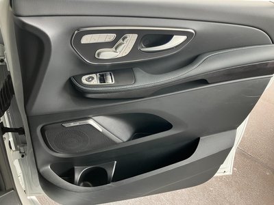 صورة مصغرة 29 لـ 2025 Mercedes-BENZ V-CLASS