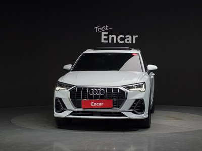 AUDI Q3 - 2