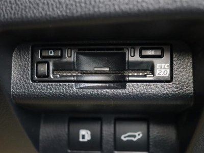 TOYOTA CROWN SPORT - 10