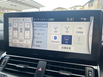 TOYOTA LAND CRUISER 300 - 5