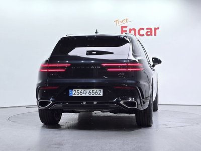 صورة 3 لـ 2024 GENESIS GV70