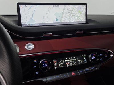 2024 Genesis GV70 thumbnail 20