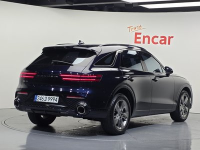 صورة 4 لـ 2024 Genesis GV70