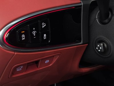 2024 Genesis GV70 thumbnail 26