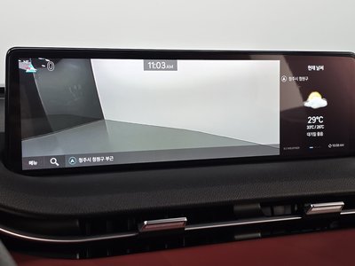 2024 Genesis GV70 thumbnail 19