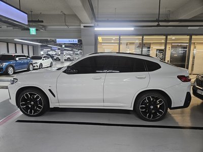 صورة 5 لـ 2022 BMW X4