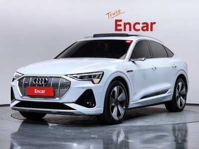 AUDI E-TRON - 1