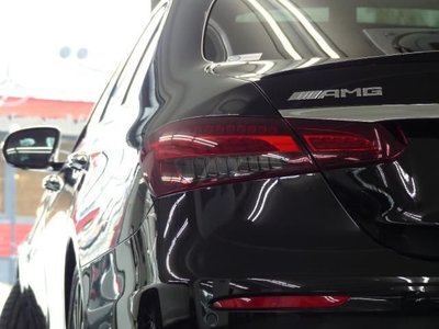 MERCEDES-BENZ E-CLASS - 8