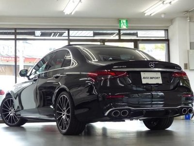 MERCEDES-BENZ E-CLASS - 2