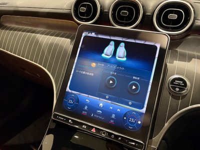 MERCEDES-BENZ GLC - 7