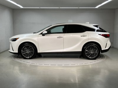 صورة 4 لـ 2023 Lexus RX