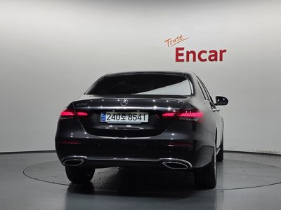 2023 Mercedes-BENZ E-CLASS — фото 3