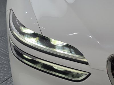 2022 Genesis GV70 photo 9