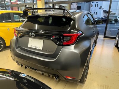 TOYOTA GR YARIS - 10