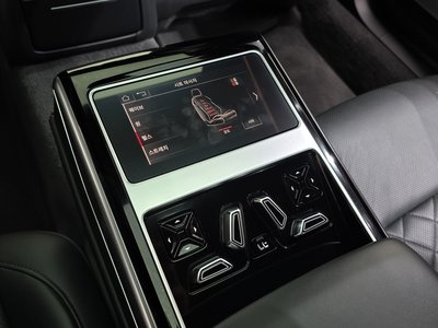 2021 AUDI S8 缩略图 24