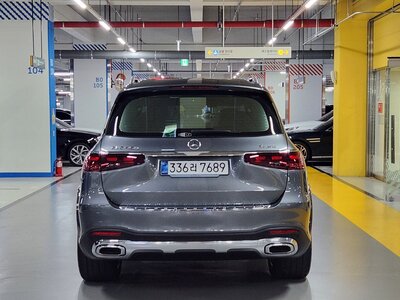 MERCEDES-BENZ GLS - 2