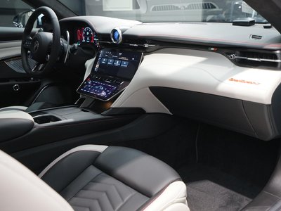 2024 Maserati GRANTURISMO — миниатюра 27